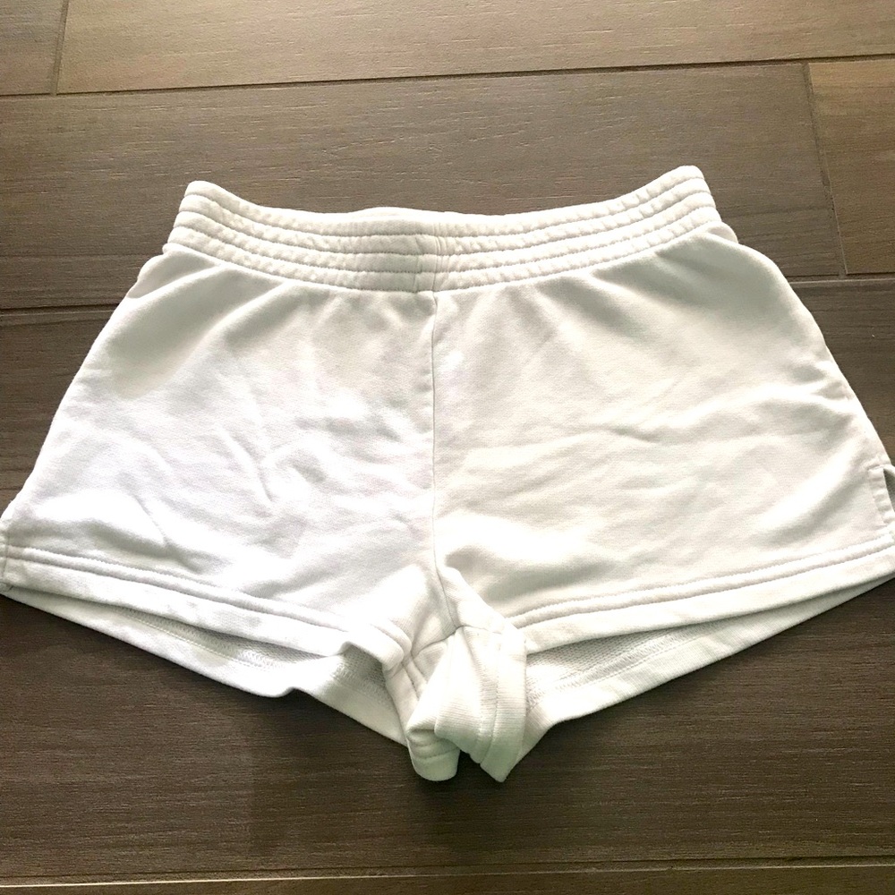 TNA airy af fleece shorts white xxs